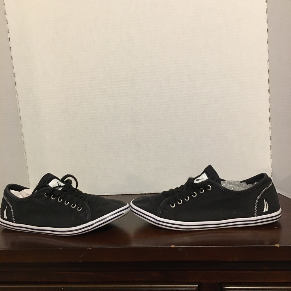 Nautica women sneakers